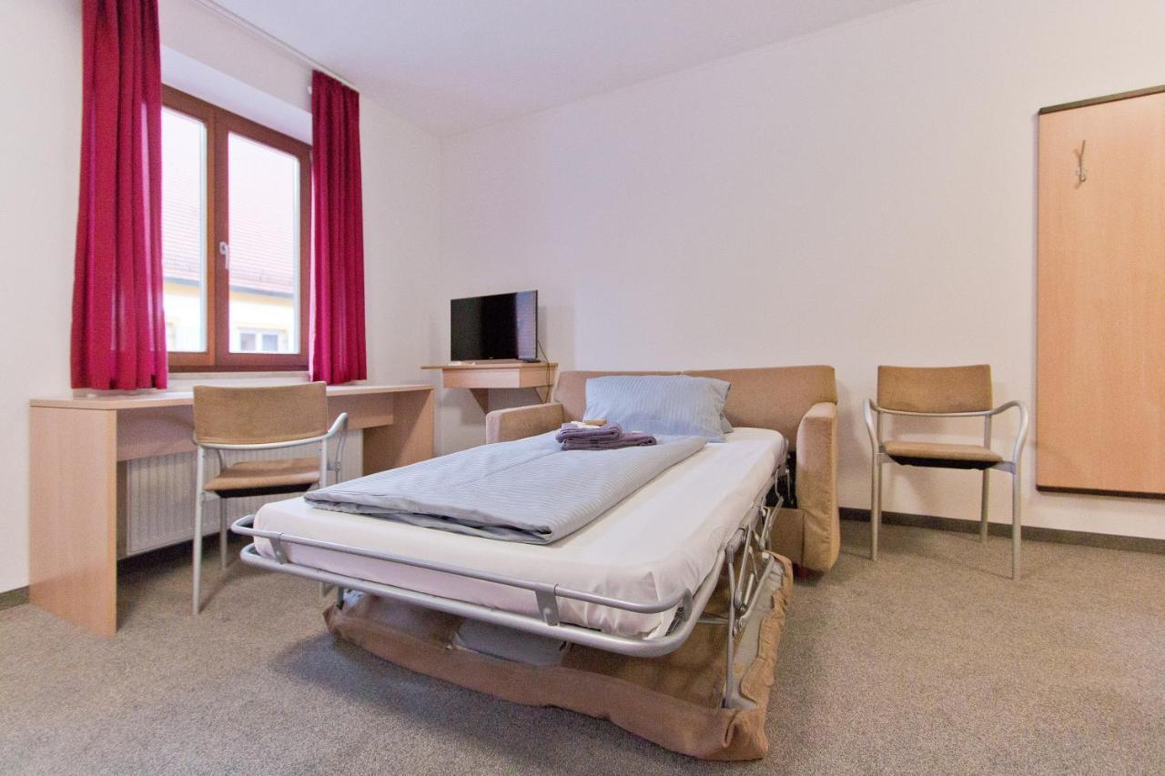 Gasthof Postbraeu Siegenburg Экстерьер фото
