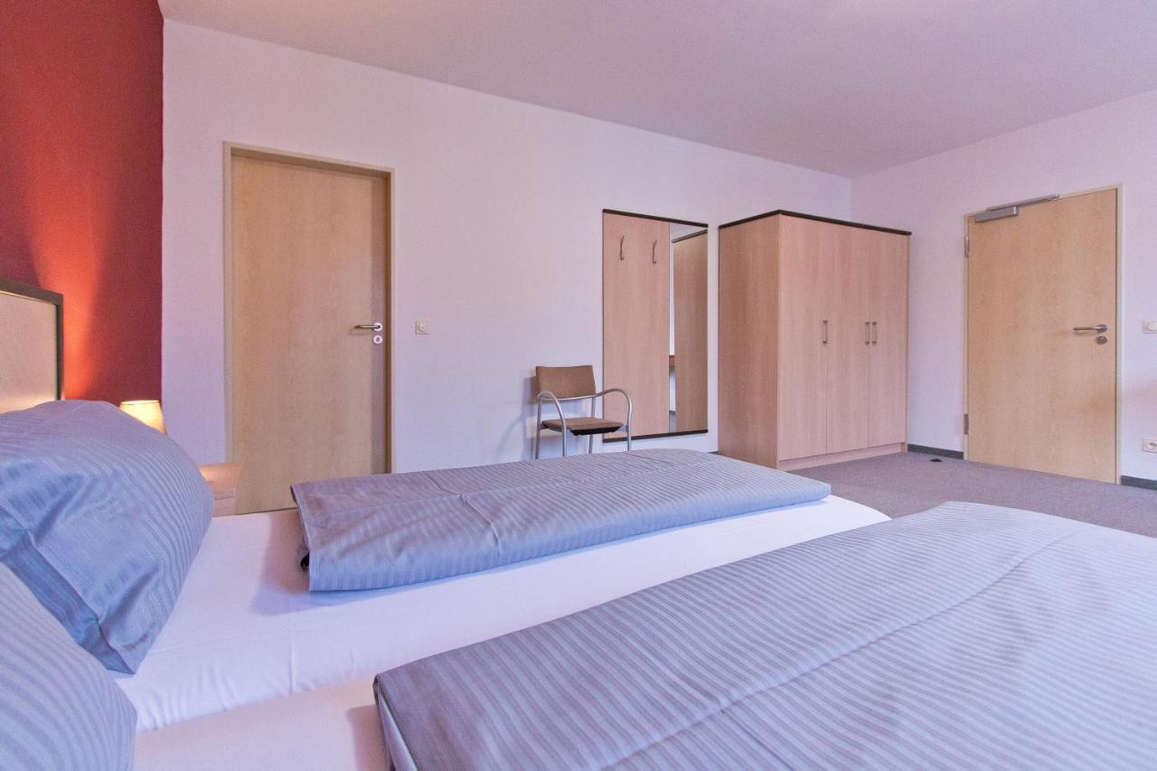 Gasthof Postbraeu Siegenburg Экстерьер фото