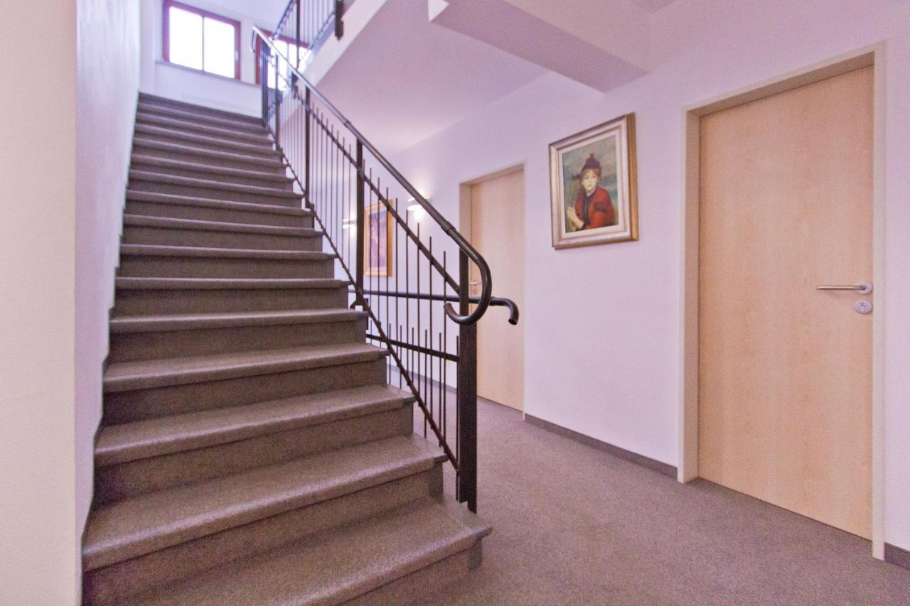 Gasthof Postbraeu Siegenburg Экстерьер фото
